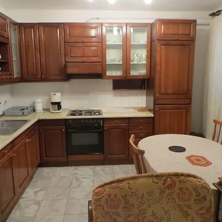 Apartment And Rogosic Hvar Town