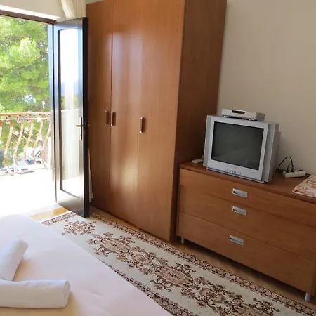 And Rogosic Apartment Hvar Town