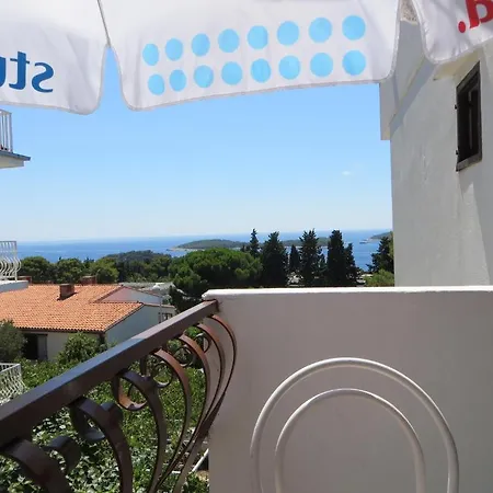 And Rogosic Apartment